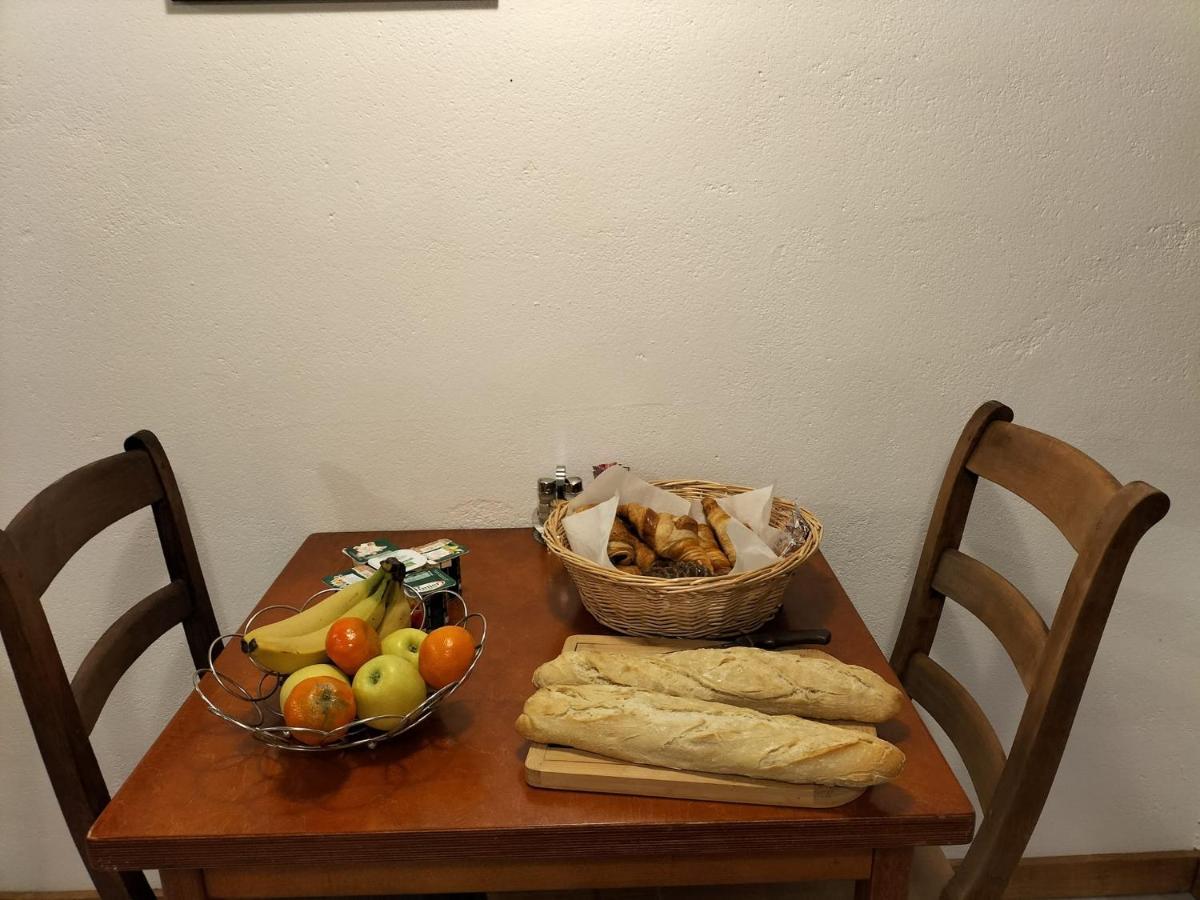 Bed and Breakfast Le Jardin Des Hirondelles Blanzaguet-Saint-Cybard Zewnętrze zdjęcie